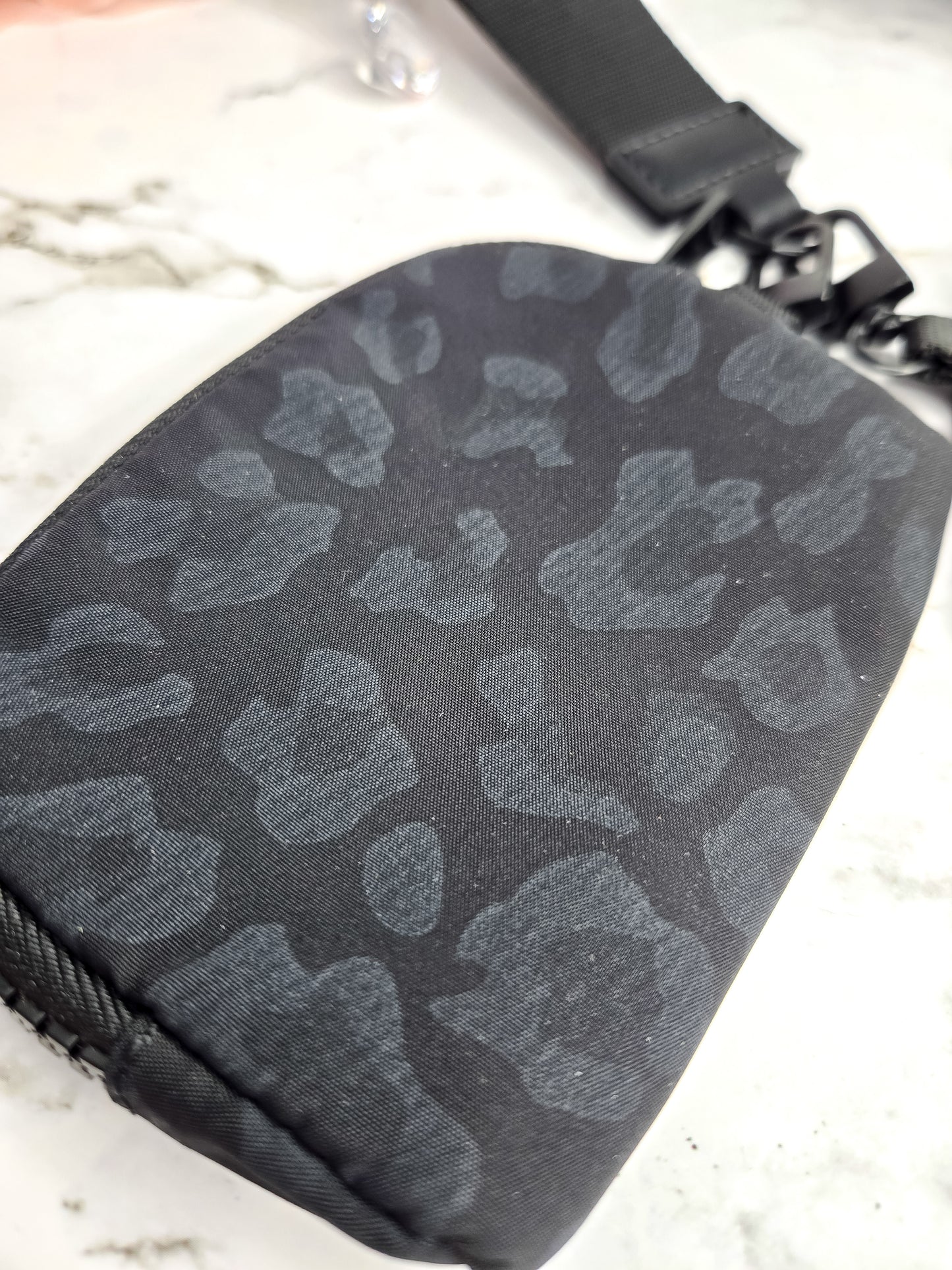 Double pouch wristlet in black leopard