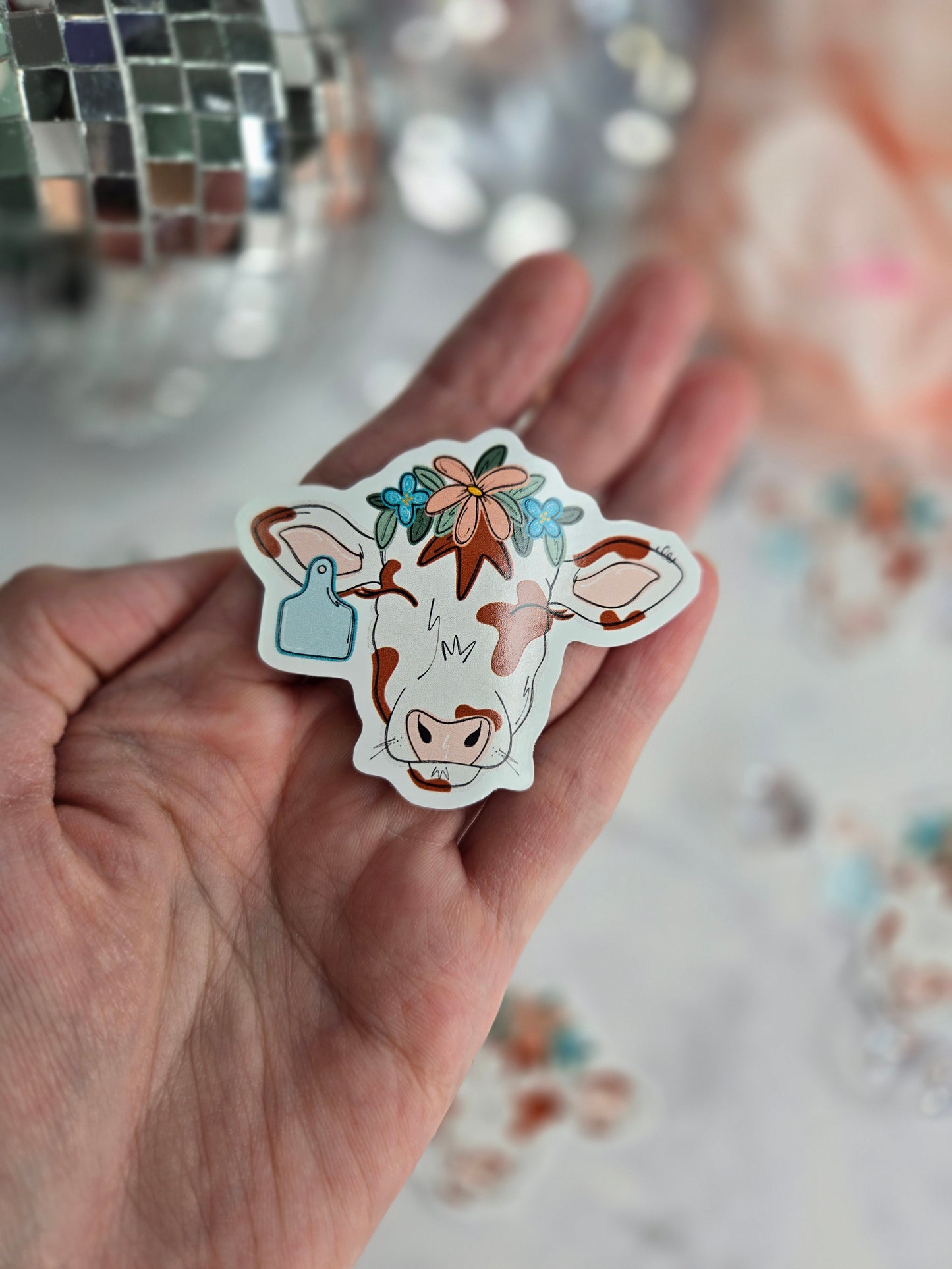Daisy Floral Cow Head Vinyl Sticker | Country Girl Waterproof Farmhouse Decal
