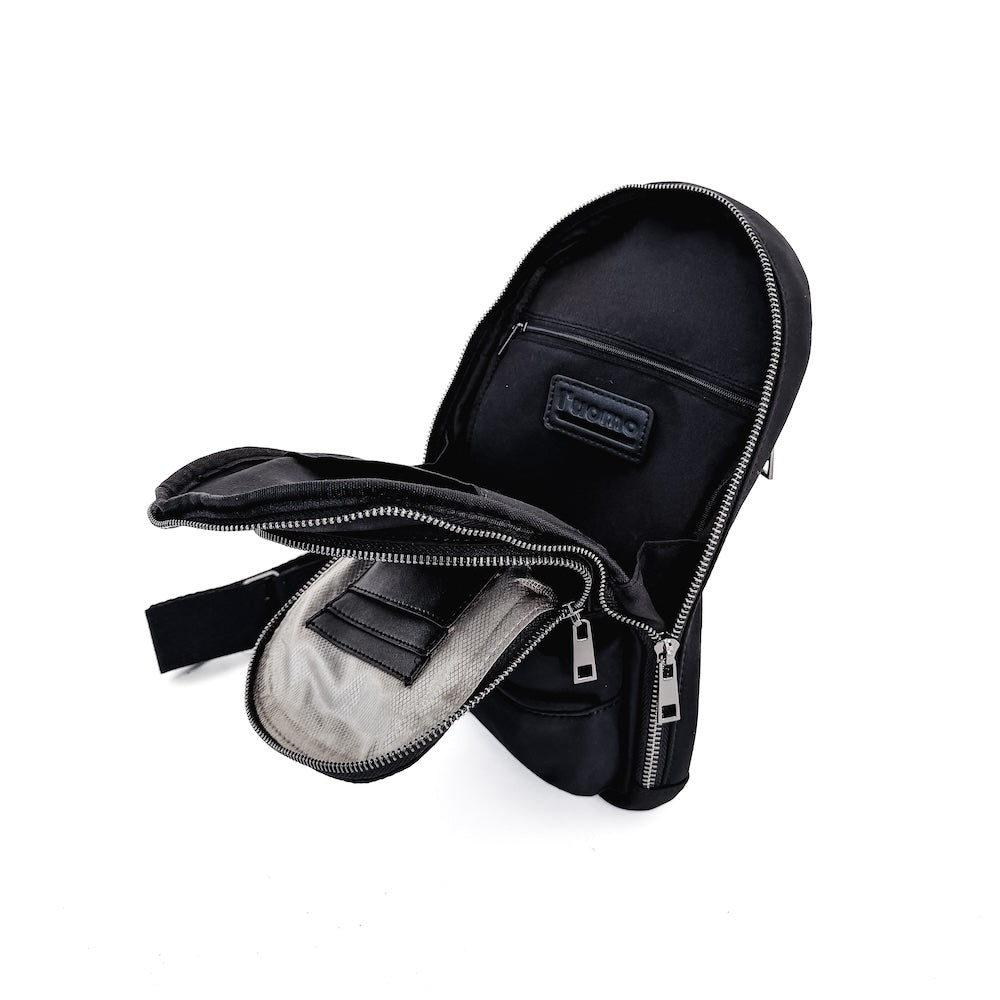 L'uomo Man Crossbody Bag