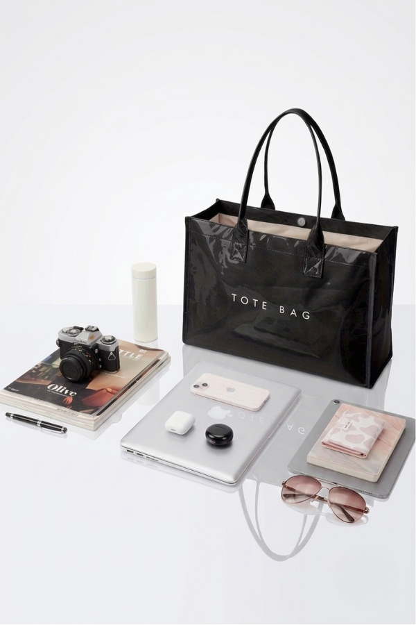 SC - ETA 9/30-10/14 Fawntastic Vinyl Tote Bag