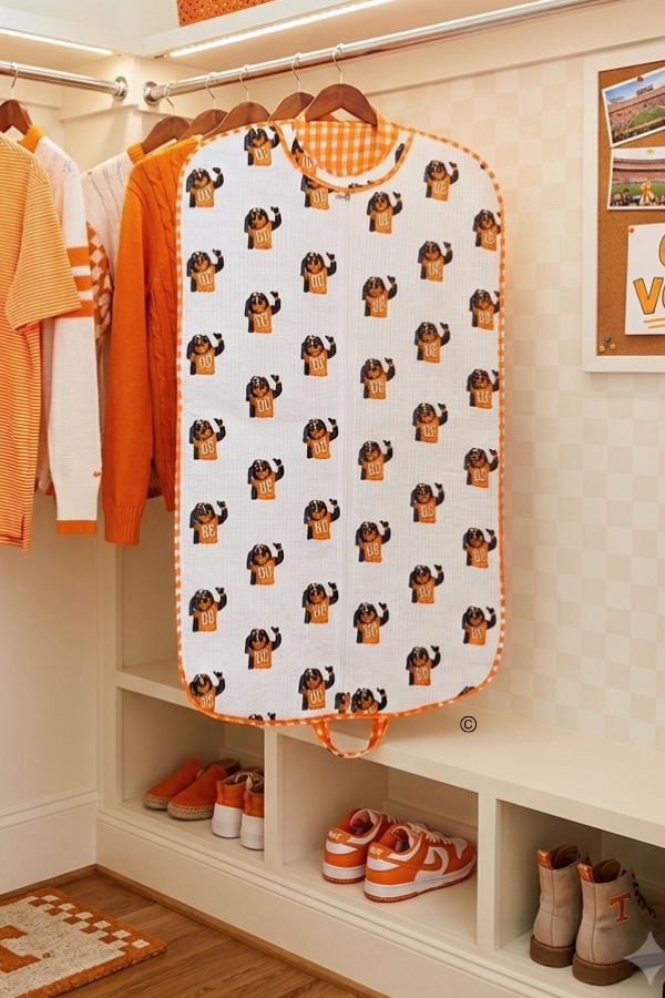 SC - Smokey's Tailgate Garment Bag©