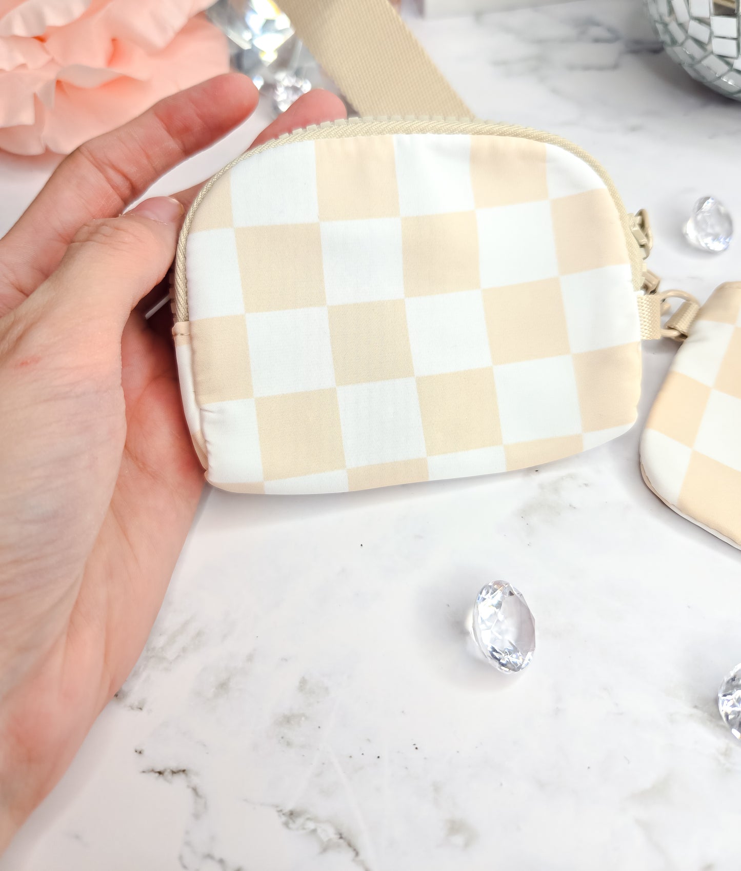 Double pouch wristlet in beige checkered