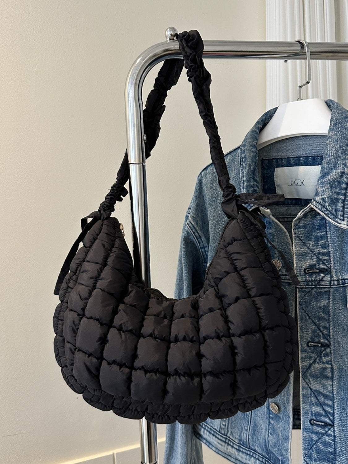 Bubble Texture Ruched Strap Quilted Shoulder Bag