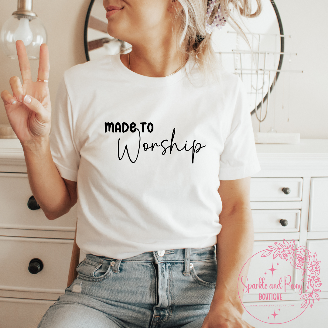 Made to worship graphic tee