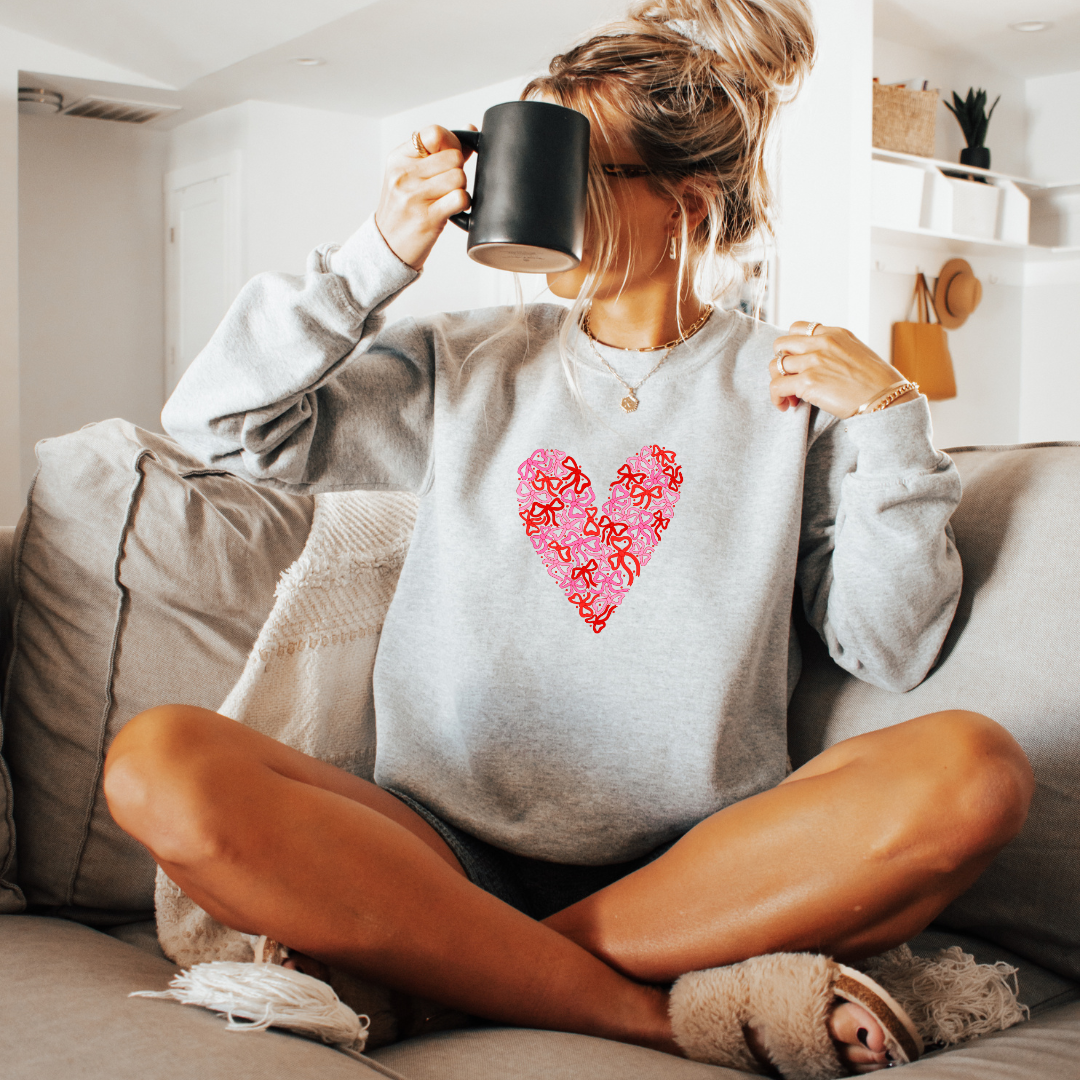 bow love heart crewneck graphic