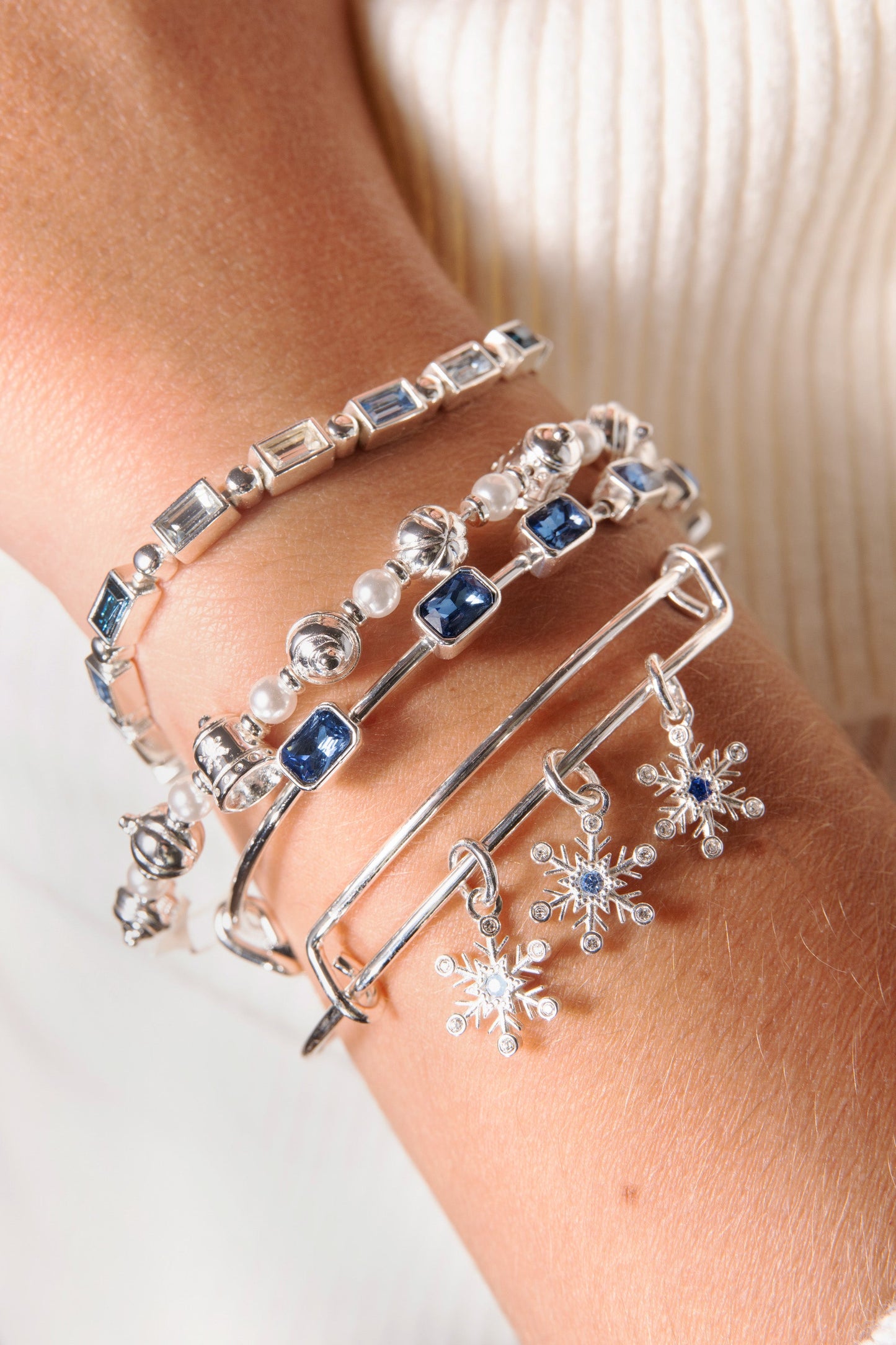 Snowflake Charm Bangle