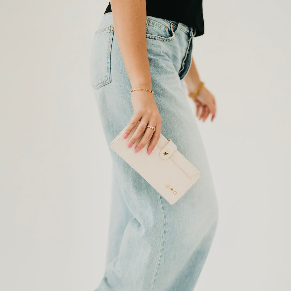 Essentials Carryall Wallet
