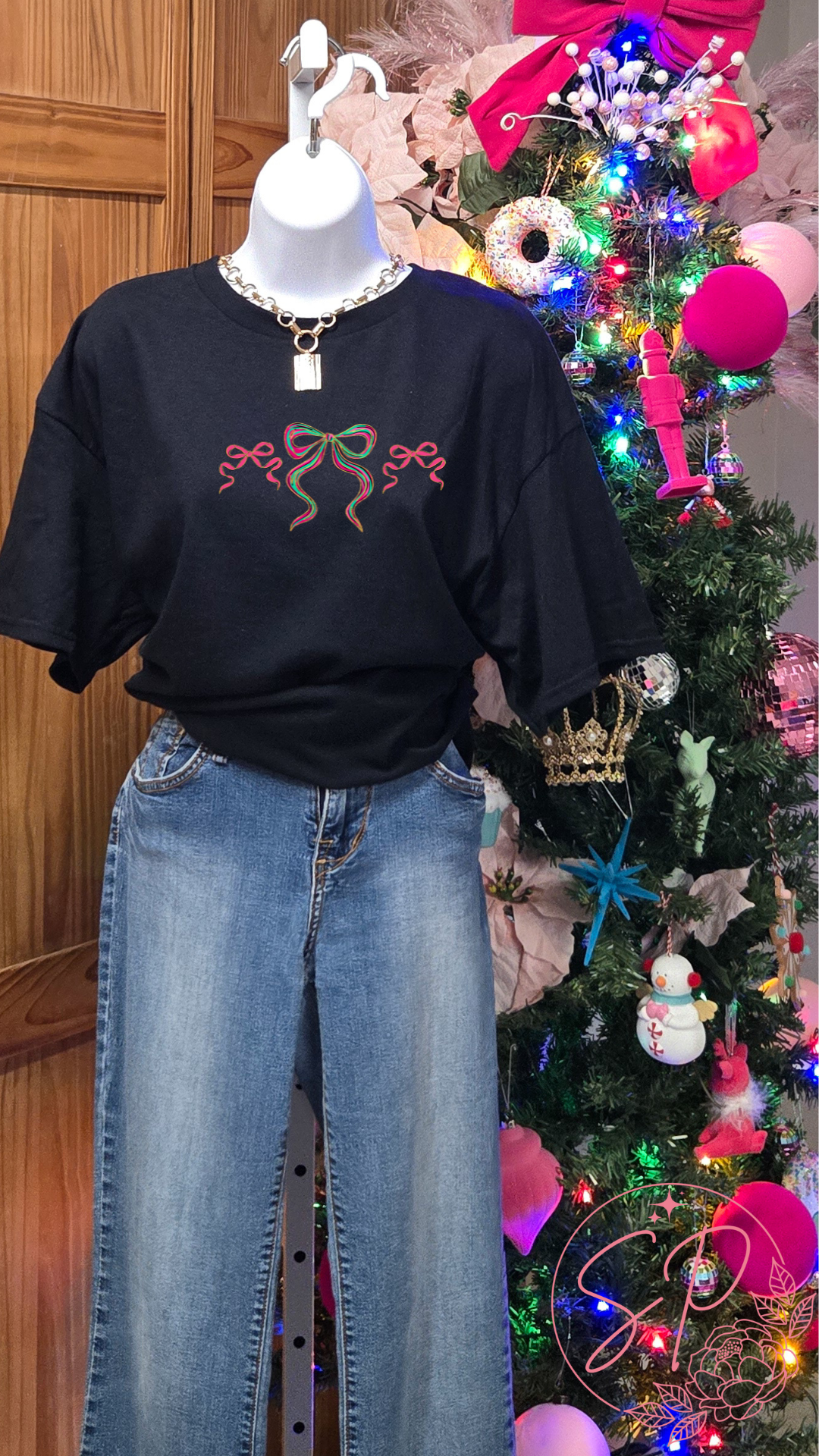 Christmas Bows Pink Friday exclusive graphic